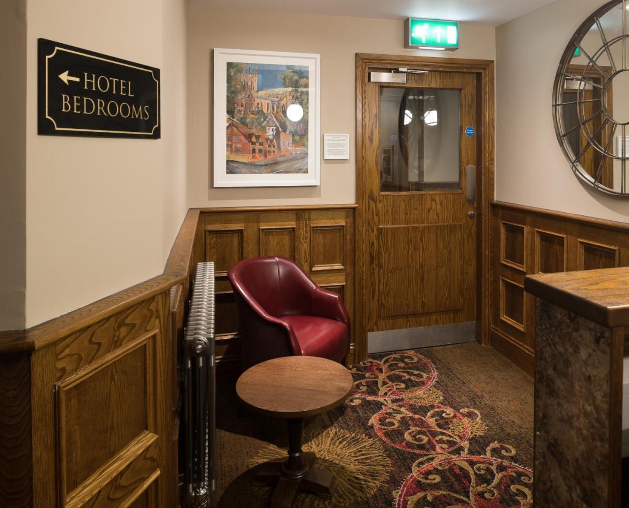 Отель The John Russell Fox Wetherspoon Андовер Экстерьер фото